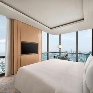Premier King Room Panoramic View
